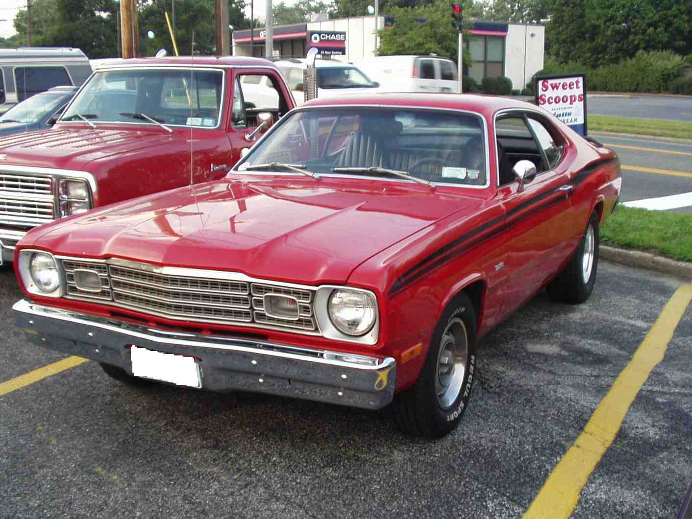 Joseph_Bs_1973_Duster.jpg